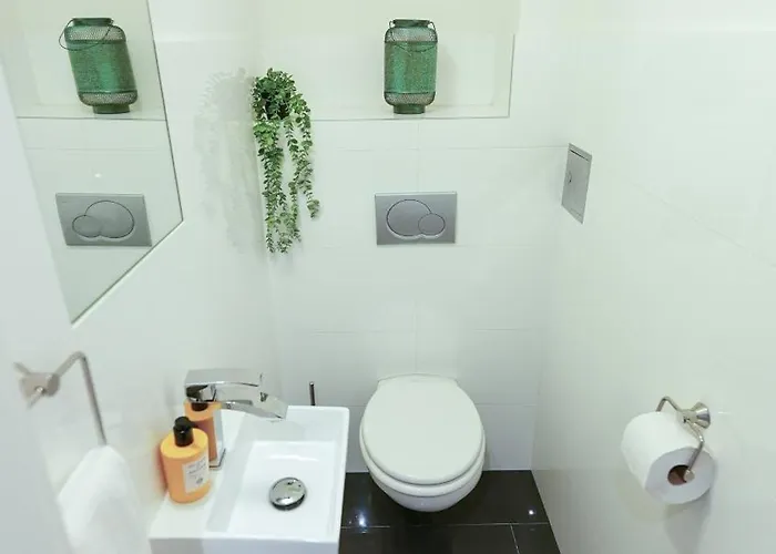 Serviced Neuwaldegg Apartment Vienna